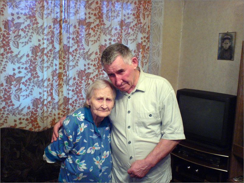 Таисья Ивановна (родная сестра Павла Ивановича) с сыном Игорем в Москве 25 июля 2006 г.